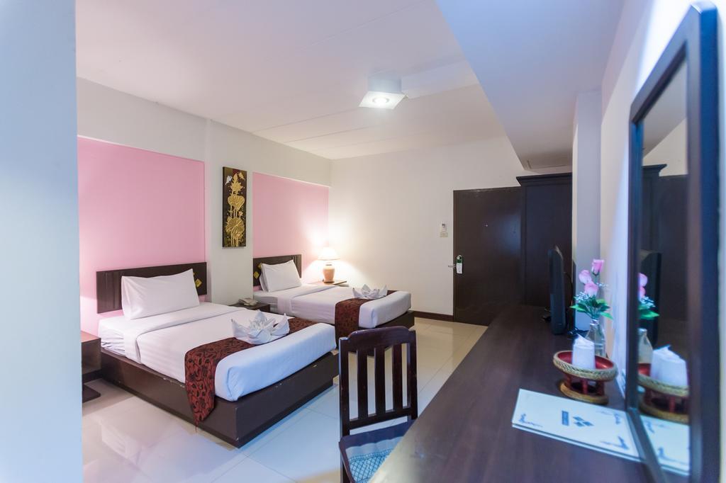 Bua Raya Hotel Τσιάνγκ Μάι Εξωτερικό φωτογραφία