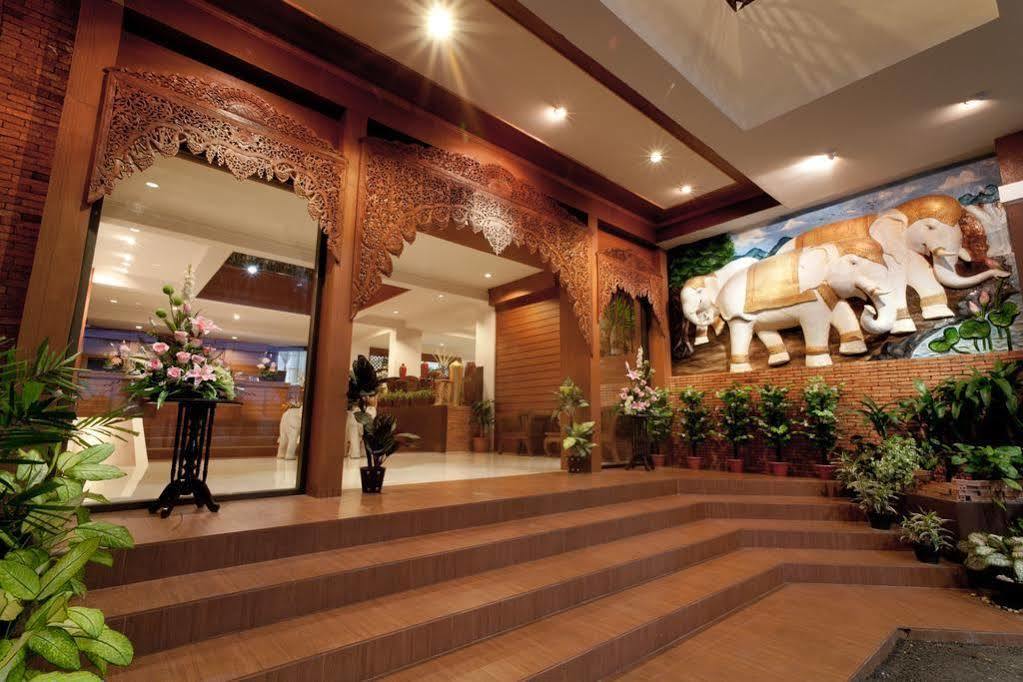 Bua Raya Hotel Τσιάνγκ Μάι Εξωτερικό φωτογραφία